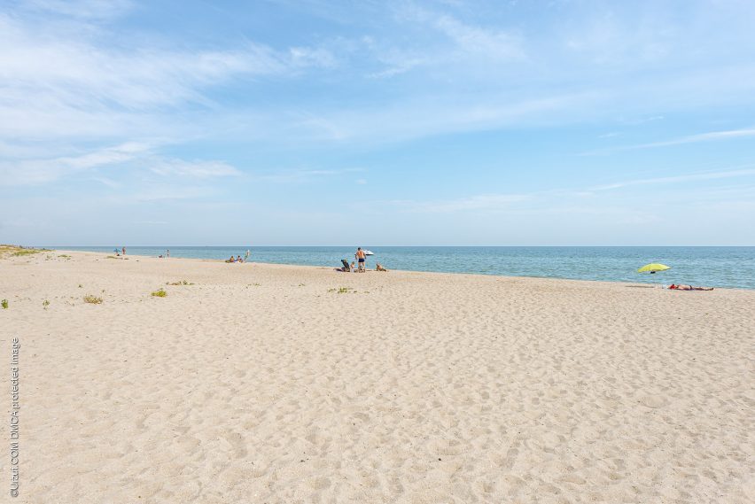 Пляж на Белосарайской косе