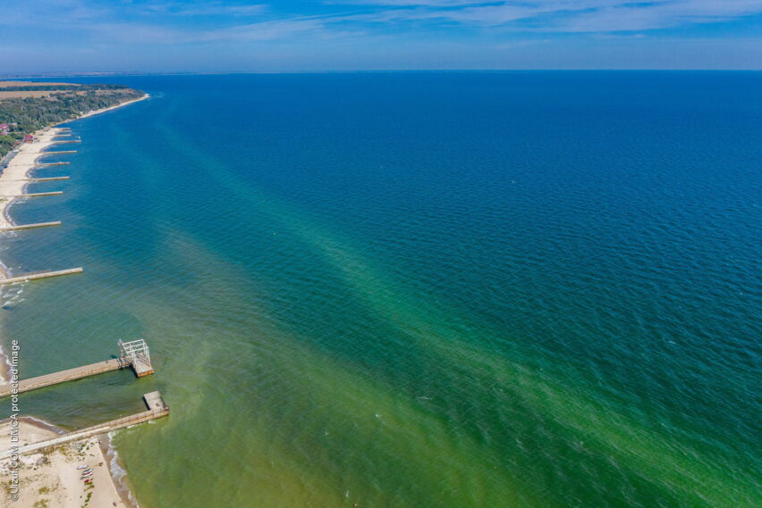 Белосарайский залив Азовского моря